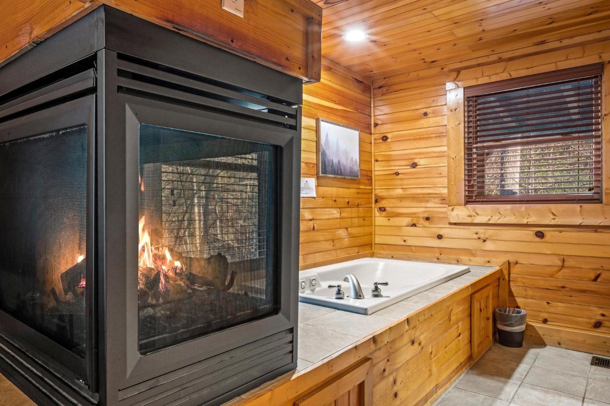 Mountain Laurel Holiday Home Gatlinburg Exterior foto