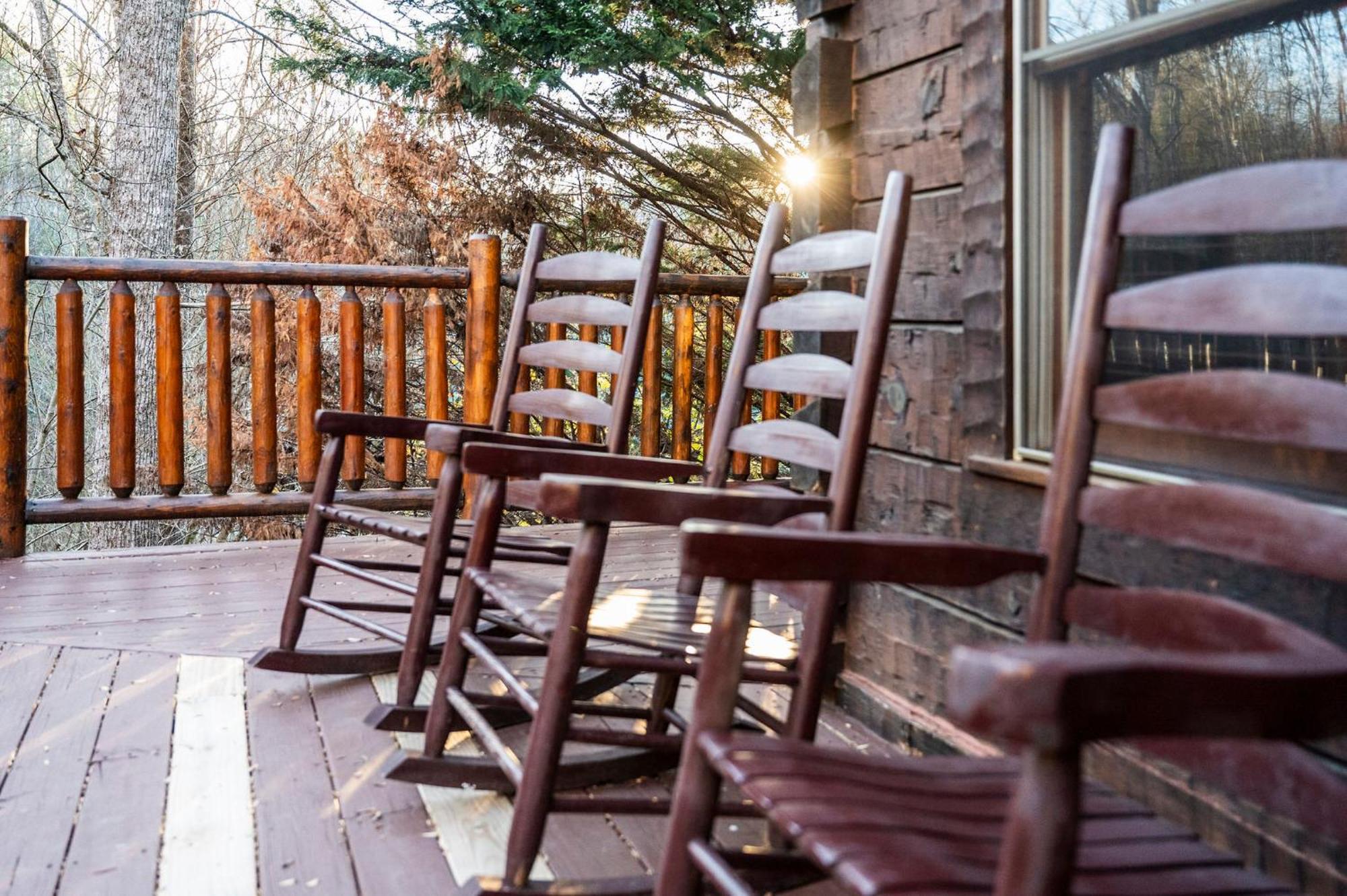 Mountain Laurel Holiday Home Gatlinburg Exterior foto